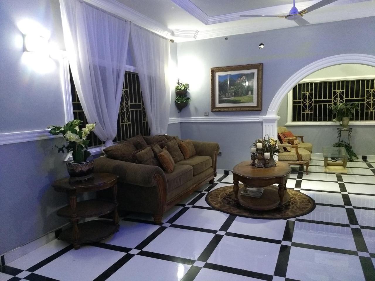 The Winford Boutique Hotel Achimota Taifa Екстериор снимка