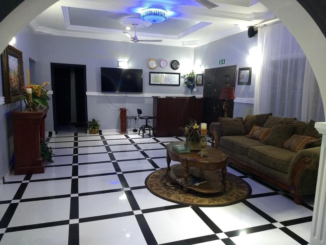The Winford Boutique Hotel Achimota Taifa Екстериор снимка